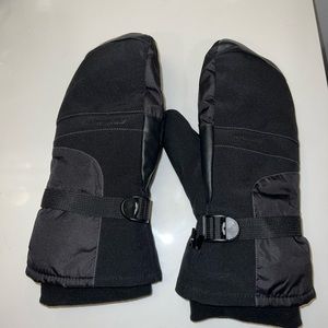 Gordini black medium sized snow mittens with aquabloc